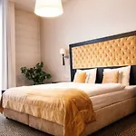 Silvia Gold Hotel