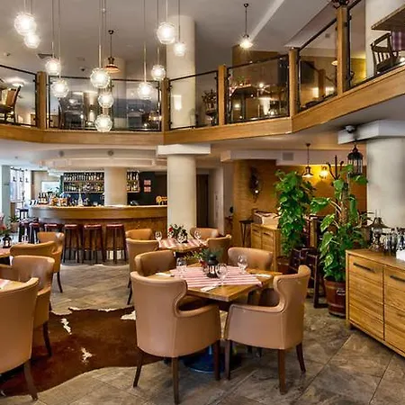 Hotel Silvia Gold 3*