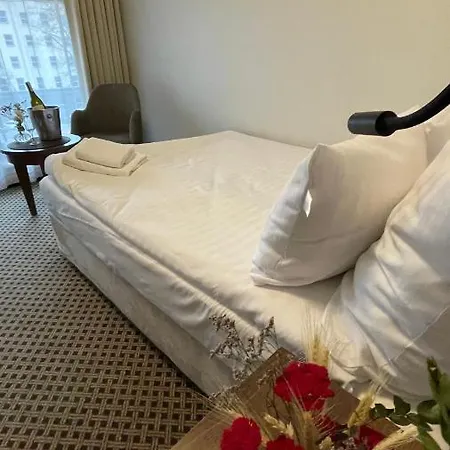 فندق Silvia Gold 3*