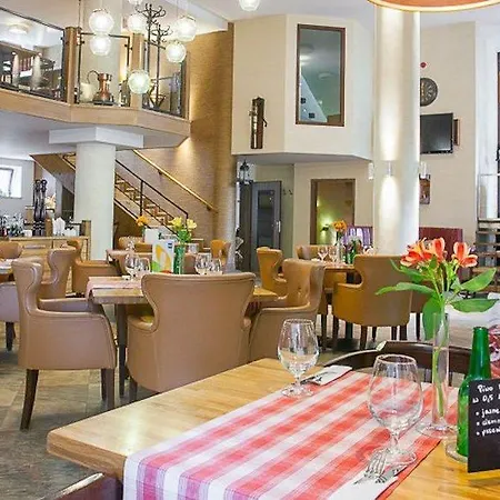 Silvia Gold Hotel 3*