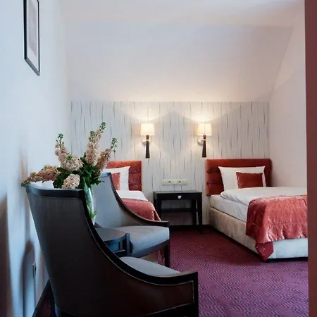 Silvia Gold Hotel