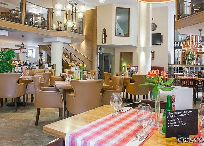 Silvia Gold Hotel 3*